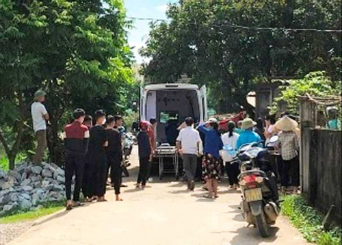 Hà Tĩnh: Điều tra nguyên nhân nam sinh lớp 12 bị đâm tử vong trên đường đi học về
