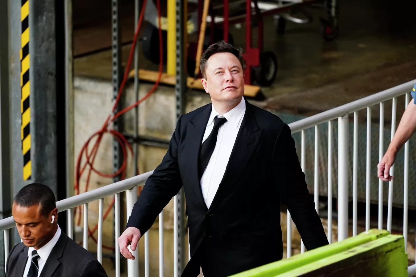 Tỷ phú Elon Musk lên tiếng về việc dàn xếp giữa Nga và Ukraine