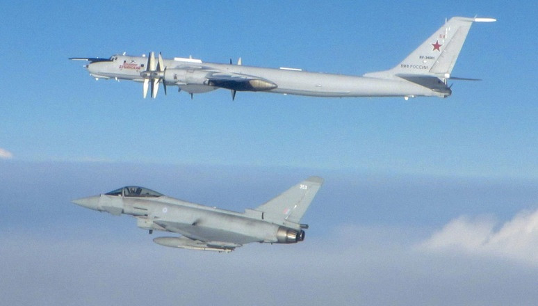 Máy bay Nga bất ngờ ‘lạc’ vào vùng nhận dạng phòng không của Mỹ