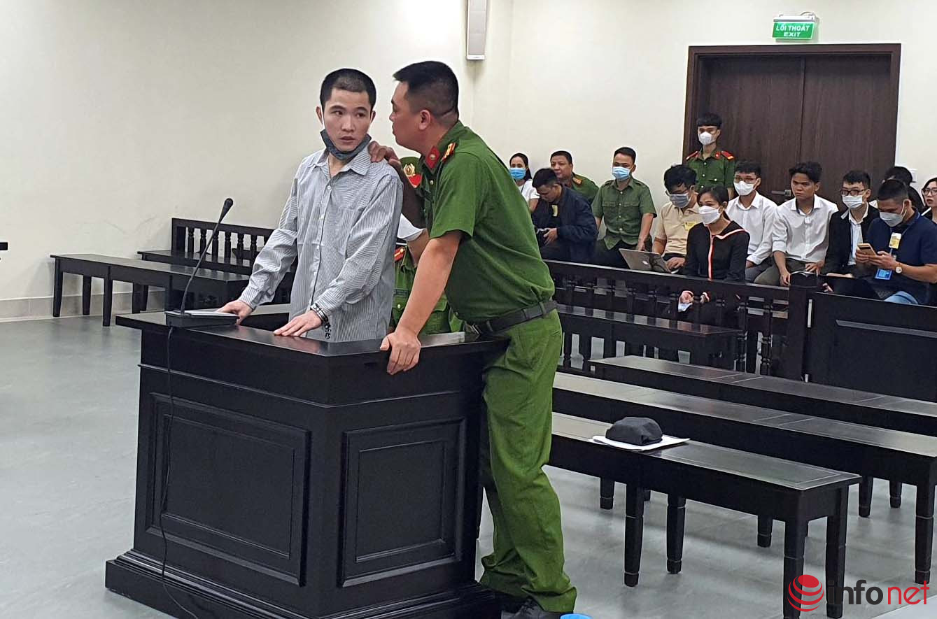 Xử vụ bé gái 3 tuổi bị đóng đinh vào đầu tử vong: Bị cáo điếc nặng, cảnh sát kè kè ghé tai