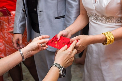 Đám cưới ‘không nhận phong bì’ của đôi trẻ được ca ngợi