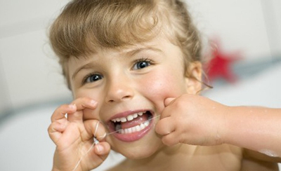 4 cách phòng, chữa sâu răng sữa trẻ em mà cha mẹ cần biết sớm nhất có thể
