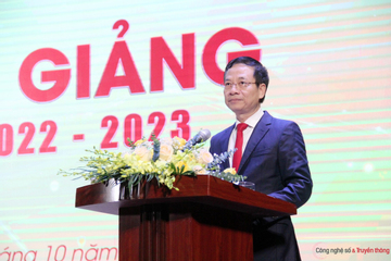 Bộ trưởng Nguyễn Mạnh Hùng truyền cảm hứng cho sinh viên khởi nghiệp