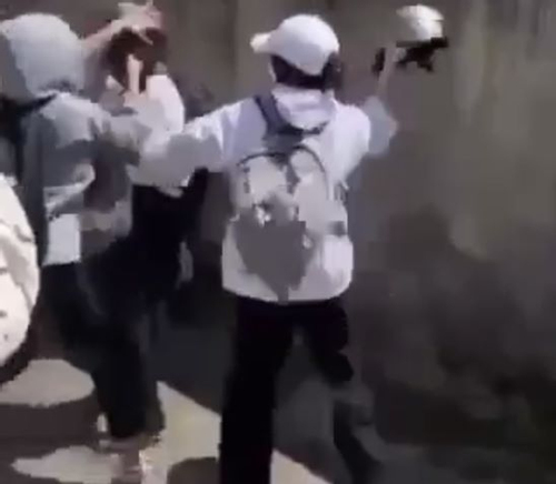 Thêm một vụ học sinh đánh nhau gây nhức nhối văn hóa học đường tại Đắk Lắk