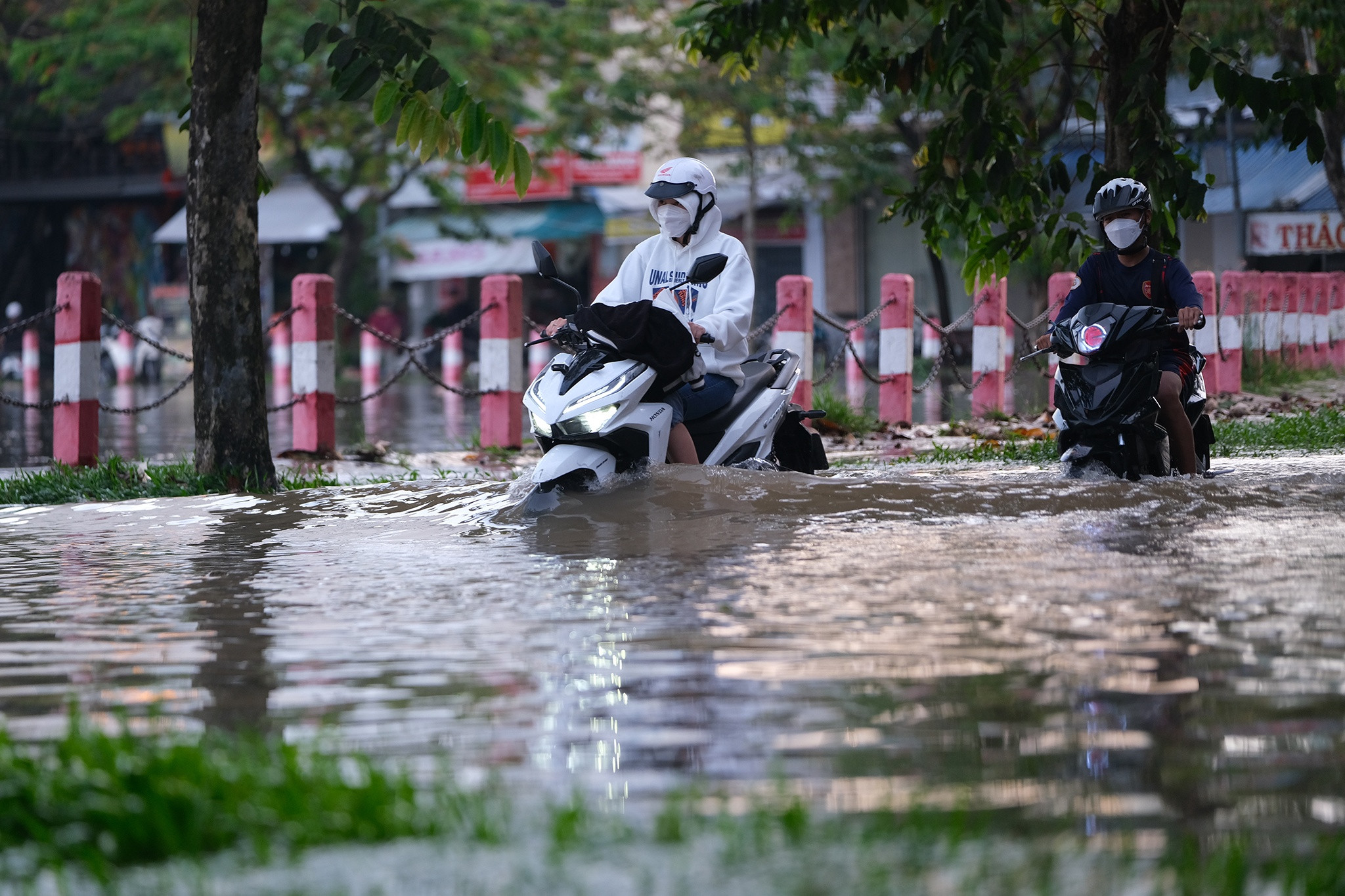 Can Tho lai ngap nang anh 1