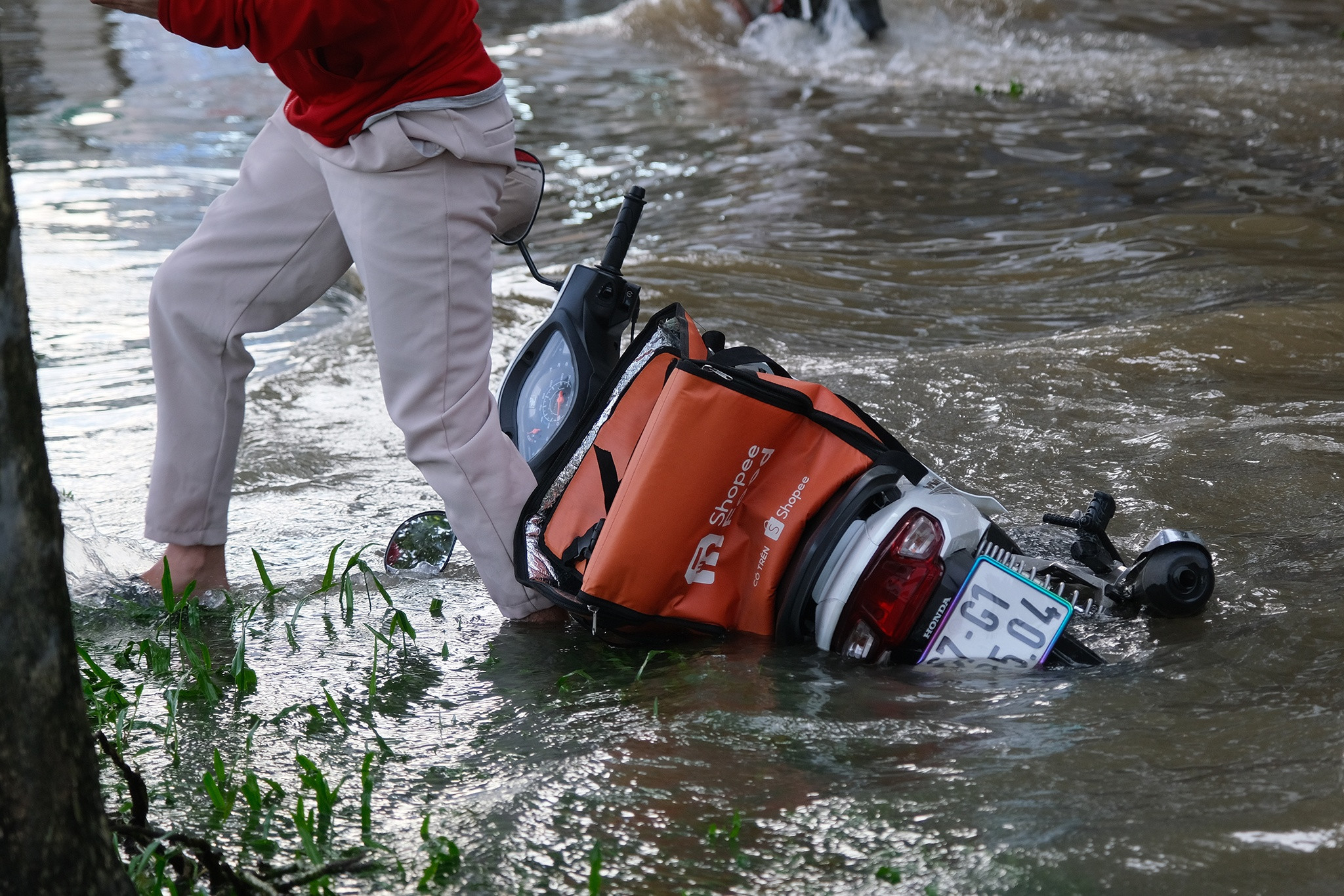 Can Tho lai ngap nang anh 2