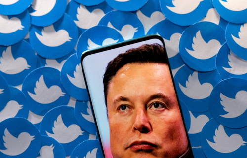 Cổ phiếu Tesla ‘lặn ngụp’ trong một tuần đầy biến động