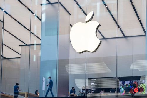 Apple mất cùng lúc hai nhân sự cao cấp