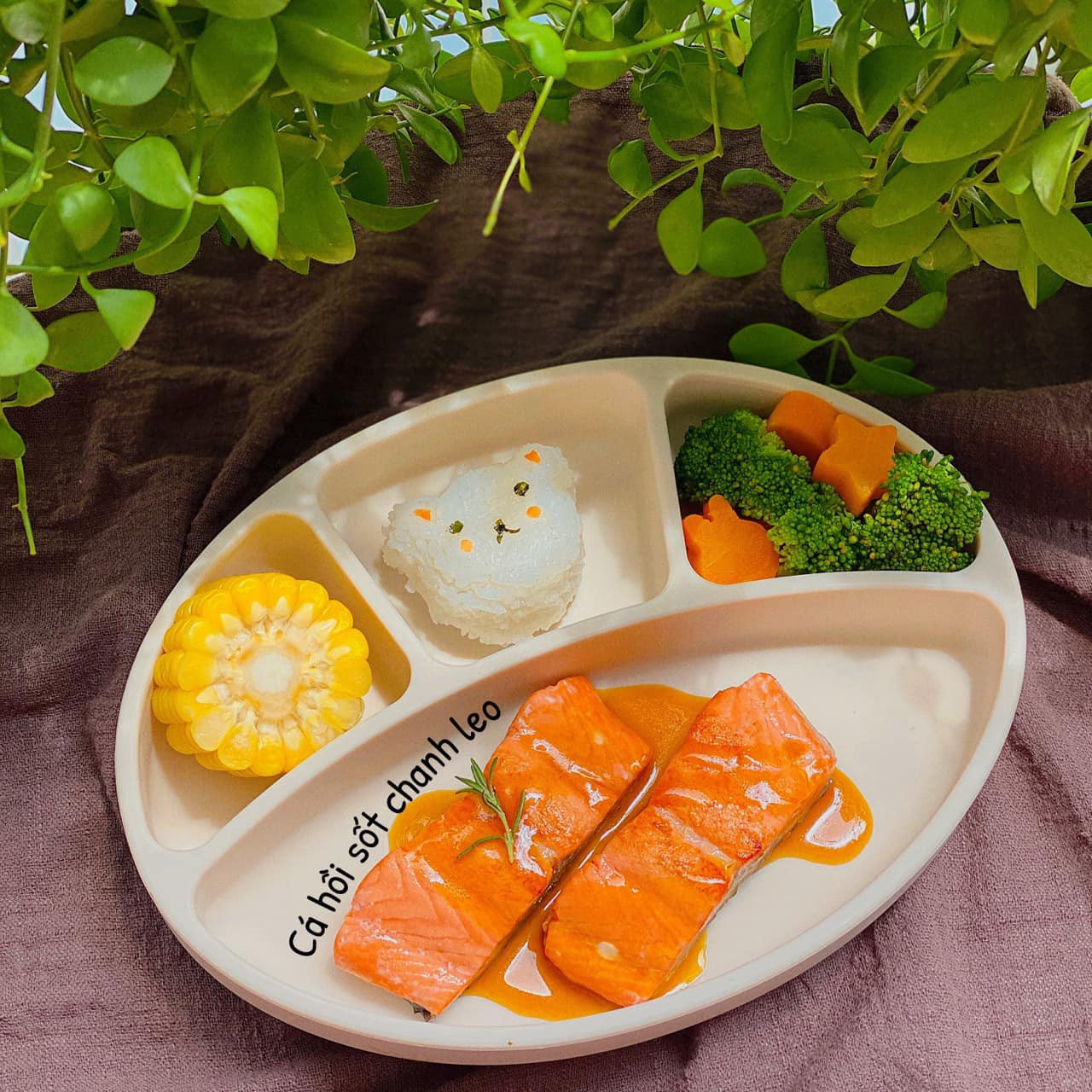 Mẹ đảm Sài thành khoe loạt thực đơn ăn dặm chỉ làm 30 phút mà con trai mê tít