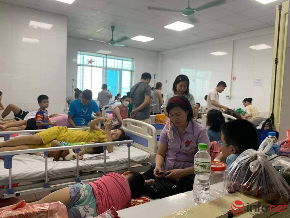 Giám đốc Nhi khoa Bạch Mai: Bố mẹ chớ chủ quan khi con sốt xuất huyết có dấu hiệu này