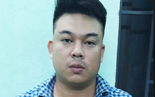 Khởi tố đối tượng dùng rựa truy sát một phụ nữ hàng xóm ở Quảng Nam