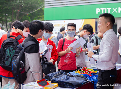 13 doanh nghiệp lĩnh vực TT&TT, kinh tế đến PTIT tuyển nhân sự