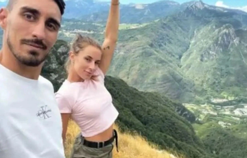 Rơi xuống vách đá khi đang selfie