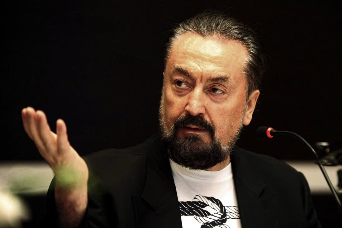 Thủ lĩnh giáo phái tình dục bị tuyên án 8.658 năm tù giam