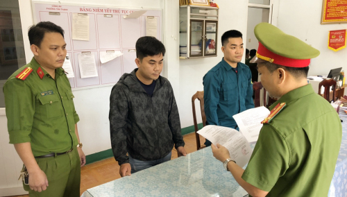Quảng Nam: Bắt tạm giam nhân viên ngân hàng lừa đảo 2,3 tỷ đồng