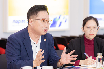 Du khách Việt sang Hàn vẫn chủ yếu chi tiêu bằng tiền mặt