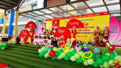 Niềm vui lớn tới ngôi trường mầm non ngoại thành Hà Nội đúng dịp Ngày Nhà giáo Việt Nam