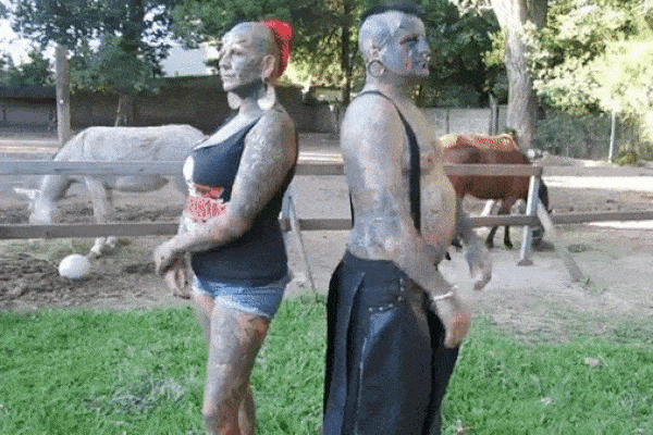 Cặp vợ chồng 'tiểu thiên thần đến từ địa ngục' tiếp tục gây sốt