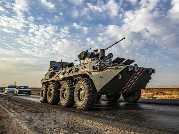 Nga lắp đặt lớp bảo vệ bổ sung trên các phương tiện bọc thép mới