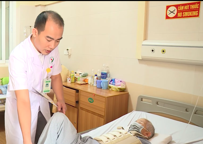 Liệt tứ chi chỉ vì dấu hiệu cả triệu người thường bỏ qua