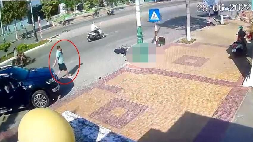 Vụ nữ sinh lớp 12 ở Ninh Thuận: Vợ và chú của cựu quân nhân bị khởi tố ảnh 1