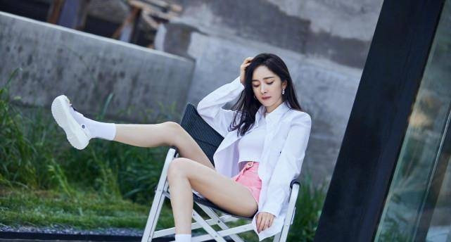 Image hình ảnh hình ảnh hình ảnh hình ảnh Dương Mịch - Dương Mịch khoe đôi chân đẹp nhất Cbiz trong bộ ảnh trẻ trung 'hết ...