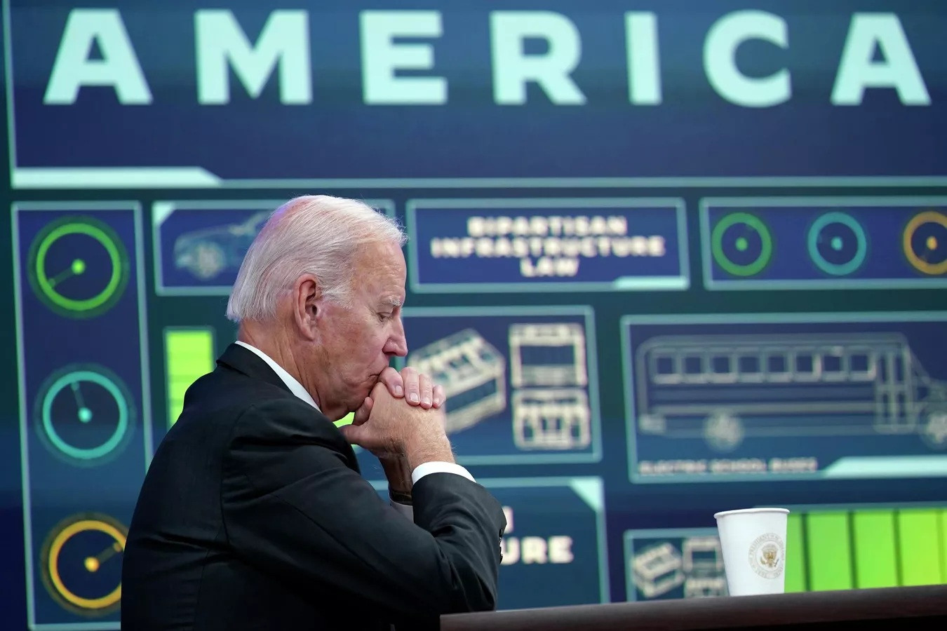 Ông Biden: ‘Tôi là thành viên nghèo nhất của Quốc hội’