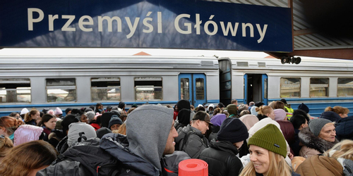 Mâu thuẫn bùng nổ ở châu Âu vì người tị nạn Ukraine