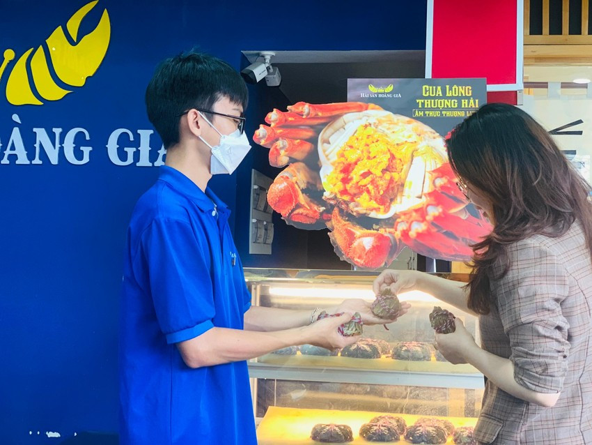 Cua lông Thượng Hải tiền triệu vẫn có nhiều người mua ảnh 1