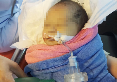 Một bé gái sơ sinh bị bỏ rơi giữa rừng ở Quảng Nam