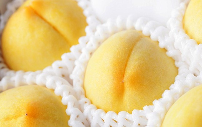 Hoa quả nhà giàu giá cao ngất ngưởng vẫn 'cháy' hàng ảnh 1