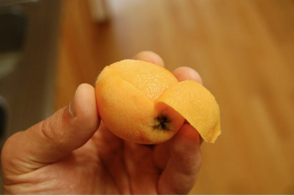 Hoa quả nhà giàu giá cao ngất ngưởng vẫn 'cháy' hàng ảnh 6