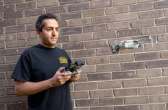 Drone dùng Wi-Fi nhìn xuyên tường