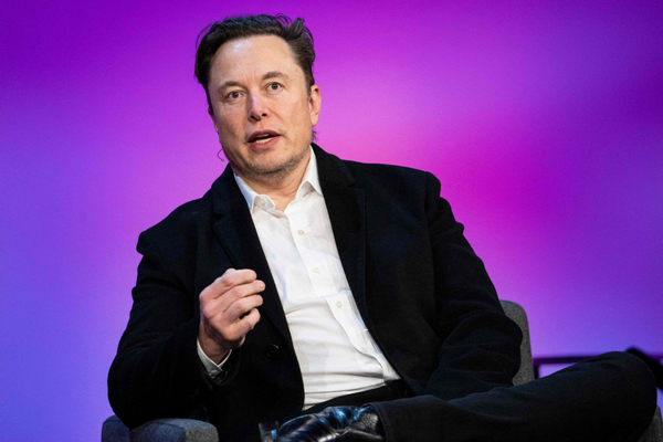 Elon Musk lại mất ngôi giàu nhất thế giới
