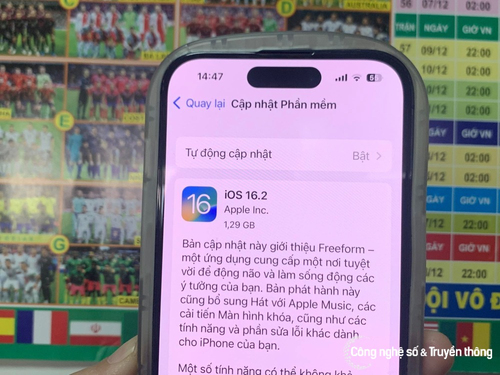 iOS 16.2 có gì mới?