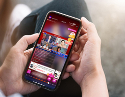 Mua hàng qua livestream tăng gấp 18 lần trong ngày siêu giảm giá