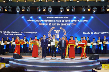 TopCV Việt Nam nhận bộ đôi giải thưởng Sản phẩm công nghệ số Make in Viet Nam 2022