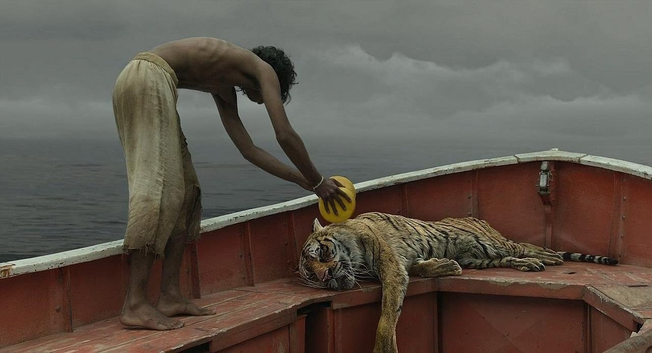 Những mặt trái 'ngã ngửa' của Hollywood thường bị che giấu trước công chúng