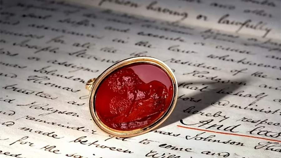 Anh bán đấu giá con dấu vàng của Nữ hoàng Nga Catherine II