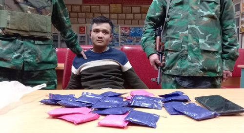 Bắt đối tượng vận chuyển 4.000 viên ma túy ở khu vực biên giới Nghệ An