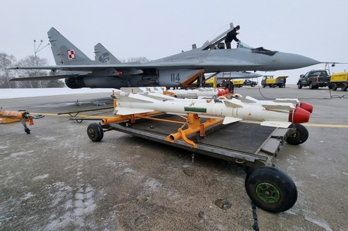 Ba Lan triển khai hơn 20 máy bay chiến đấu tới biên giới Nga