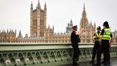 Cảnh sát Anh tiết lộ những câu hỏi kỳ lạ nhất năm 2022