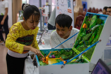 Học sinh tiếp cận sớm với công nghệ giúp đẩy nhanh quá trình chuyển đổi số ngành giáo dục