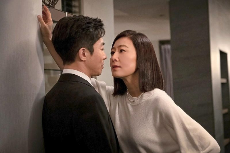 Vợ giận khi tôi biếu mẹ đẻ nhiều tiền hơn mẹ vợ. (Hình minh họa)