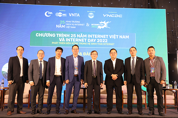 FPT Telecom gây ấn tượng mạnh tại Internet Day 2022
