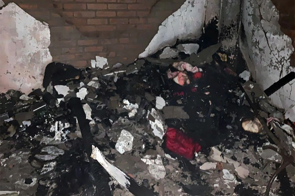 Vụ cháy chung cư ở Hà Nội: Đốt tủ quần áo để dọa bạn gái - 1