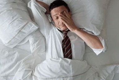 Nam giới mất ngủ có thể là dấu hiệu của vấn đề sức khỏe nghiêm trọng này