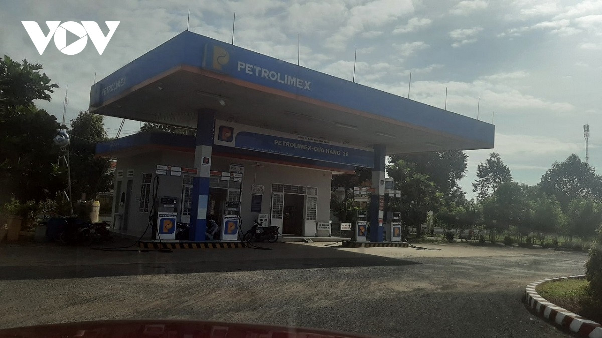 nhieu cua hang kinh doanh xang dau chet lam sang do thua lo hinh anh 4