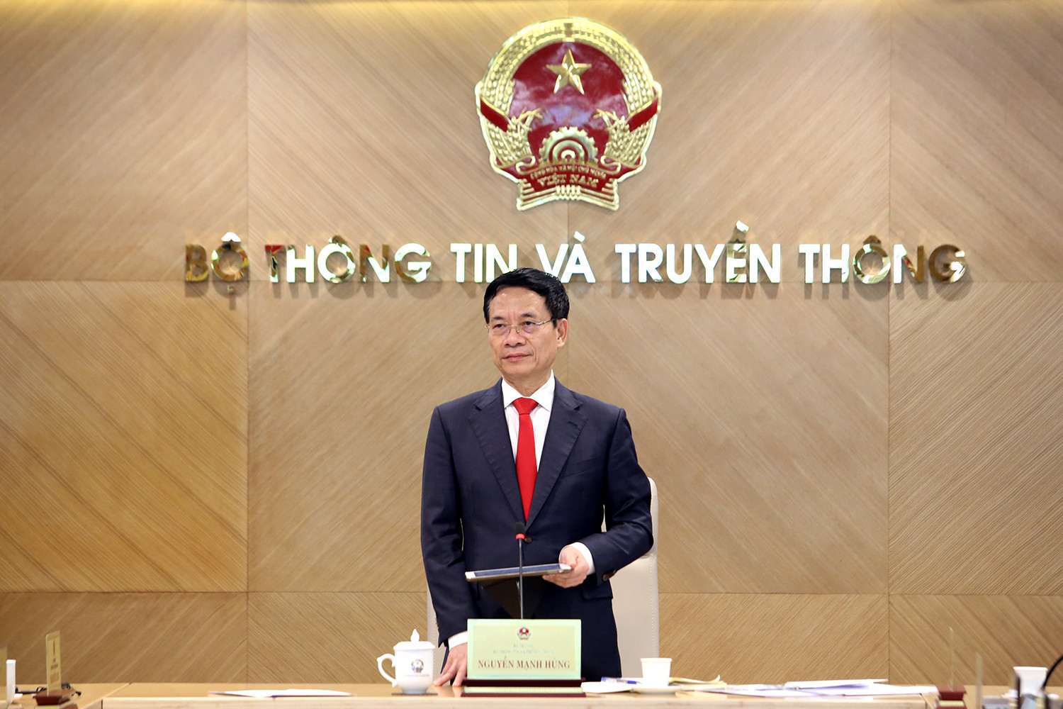 Điều nhắn gửi cuối năm của Bộ trưởng Nguyễn Mạnh Hùng