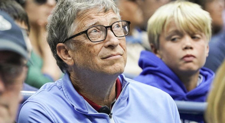 Bill Gates dùng điện thoại nào?